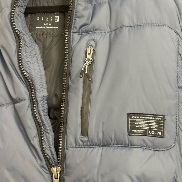 Urban Outfitters Navy Puffer Jacket - Picture 4 of 5